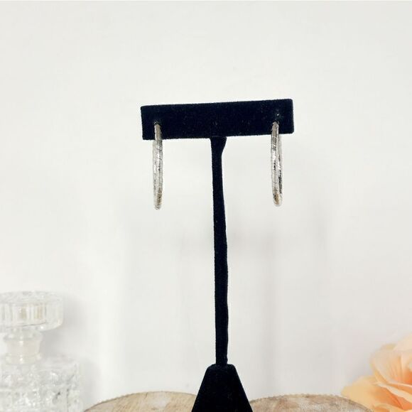 Vintage Signed Silver hoop earrings - Picture 2 of 7